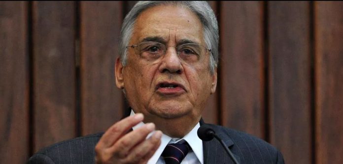 Justiça de SP determina interdição de Fernando Henrique Cardoso