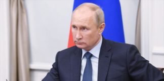 Rússia e Ucrânia firmam acordo para cessar-fogo em maio Rússia e Ucrânia firmam acordo para cessar-fogo em maio