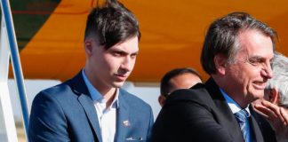 Jair Bolsonaro decide que filho mais novo será candidato em 2026