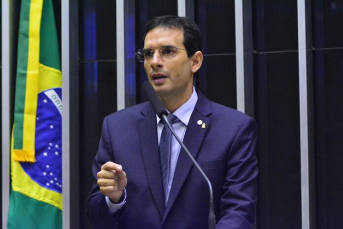 Deputado Leo Prates