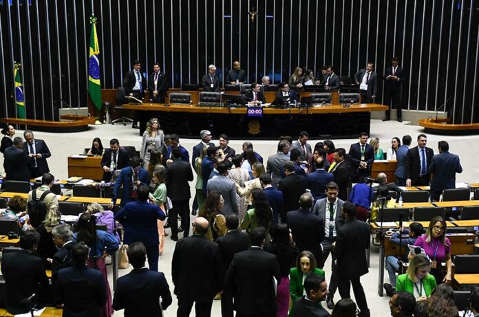 Congresso Lei Adir Blanc Veja como votaram os deputados baianos na derrubada do veto ao PL da Dosimetria
