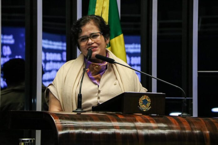 Deputada Elisangela Araujo Elisângela Araújo se filia ao PSB para disputar vaga na Câmara