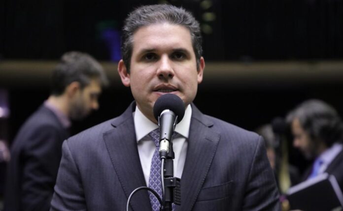 Deputado federal Hugo Motta (Republicanos-PB) é o favorito para a Presidência da Câmara
