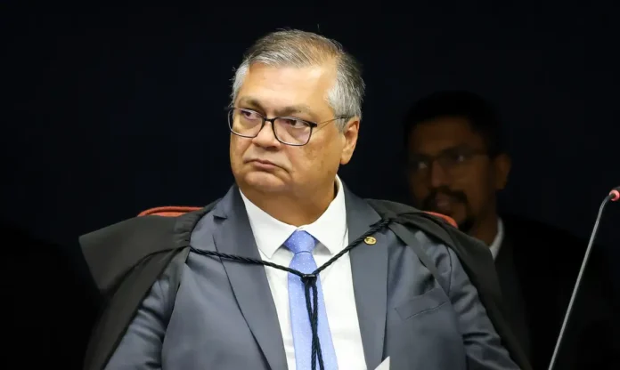 Flávio Dino Dino amplia investigações sobre emendas de Viana à fundação da Lagoinha