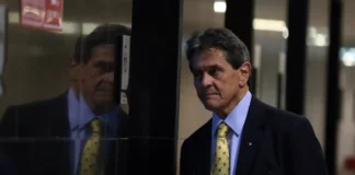 Moraes e Dino rejeitam recurso de Roberto Jefferson contra multa