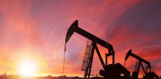 Após recorde de disparada, petróleo perde força em meio a guerra