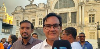 Sosthenes Macêdo alerta para golpe com uso indevido de sua imagem Sosthenes Macêdo alerta para golpe com uso indevido de sua imagem