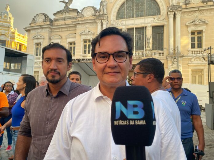 Sosthenes foto Sosthenes Macêdo alerta para golpe com uso indevido de sua imagem