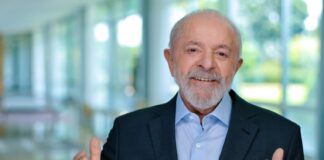 Pesquisa aponta Lula à frente em cenários de primeiro e segundo turno