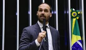 Eduardo Bolsonaro detona Ainda Estou Aqui após vitória no Oscar