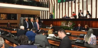 ALBA aprova reajuste de 5,3% para professores da rede estadual