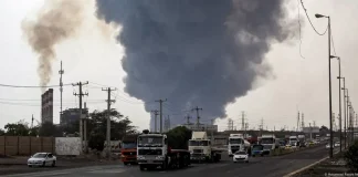 Explosão no maior porto do Irão deixa 40 mortos e milhares de feridos