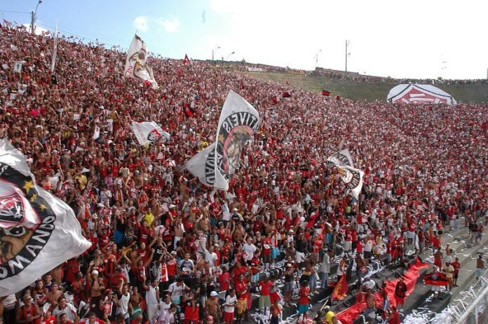 Vitória celebra 127 anos com ingressos esgotados para decisão contra o Flamengo