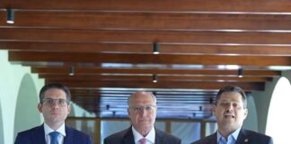 Congresso brasileiro se une a presidente Lula para enfrentar Donald Trump