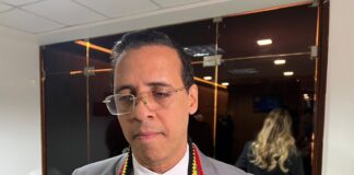 Hilton Coelho cobra ações do governo para amenizar o preço dos combustíveis