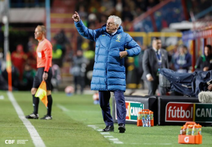 Carlo Ancelotti Brasil Ancelotti indica mudanças nas laterais para estreia do Brasil na Copa do Mundo