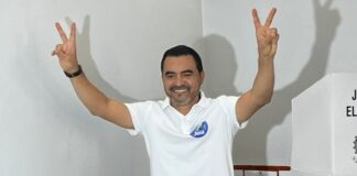 Governador é afastado do cargo por desvios de recursos