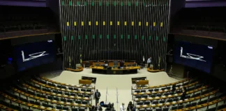Congresso Nacional abusa de votações simbólicas e sem transparência