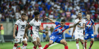 Bahia e Vitória se enfrentam nesta quarta (11) pelo Brasileirão; onde assistir