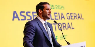 Presidente da CBF veta uniforme vermelho para goleiros do Brasil contra a Escócia