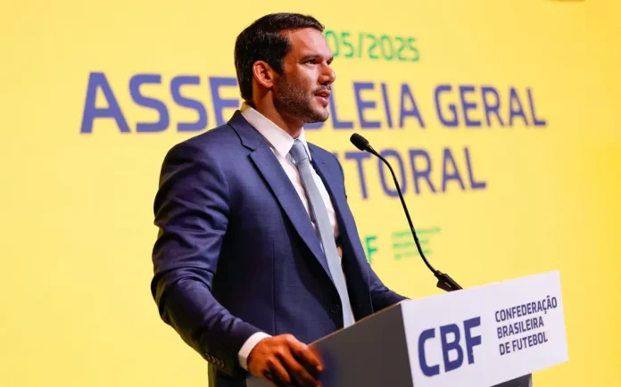 Presidente da CBF veta uniforme vermelho para goleiros do Brasil contra a Escócia