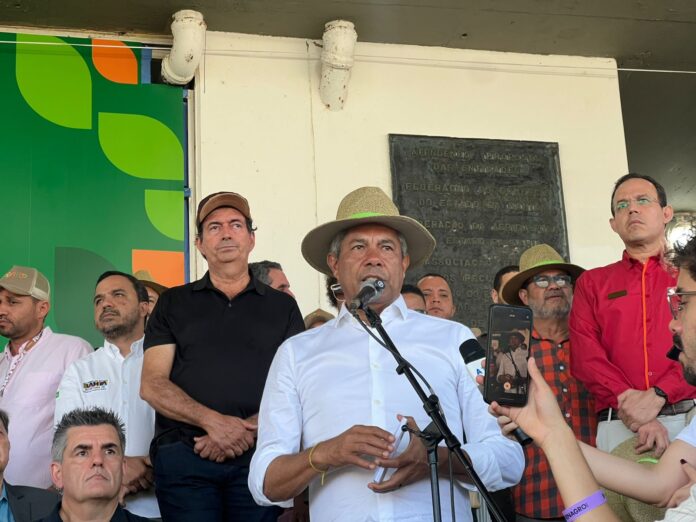 Jerônimo Rodrigues na Fenagro