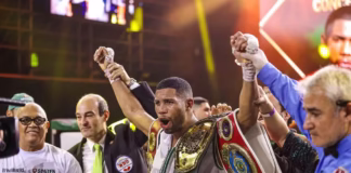 Hebert Conceição vence mexicano, mantém cinturão e segue invicto no boxe profissional