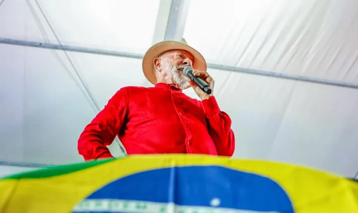Lula brinca sobre Neymar na Seleção: "Jogador home office"
