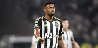 Bahia encaminha contratação de atacante campeão da Libertadores