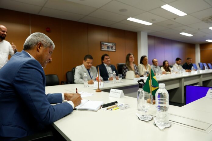 Estado e prefeitura avançam em diálogo para estadualização de hospital em Senhor do Bonfim
