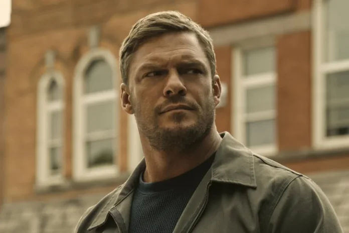 Vídeo: ator da série “Reacher” é investigado após briga com vizinho nos EUA