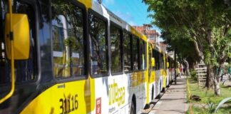 Rodoviários protestam na Estação da Lapa por descumprimento de acordo