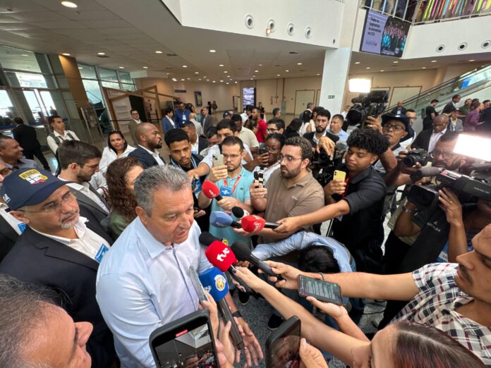 Rui Costa nega acordo para evitar manifestações sobre caso Banco Master