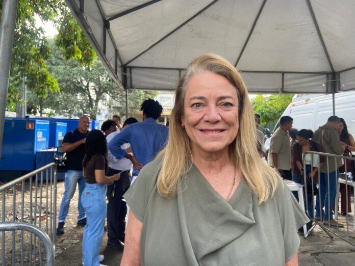Fabíola Mansur