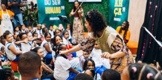 Mais de mil pessoas visitam Mundo Encantado da Criança na Bienal do Livro