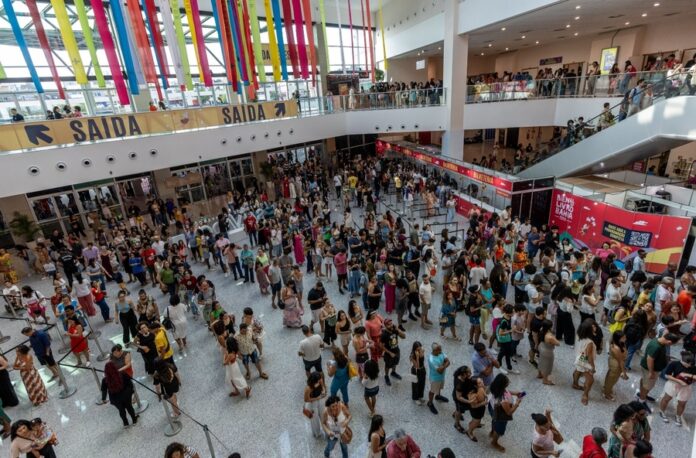 Bienal do Livro Bahia 2026 encerra edição histórica com recordes