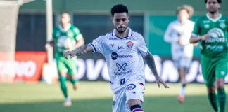 Vitória e Chapecoense se enfrentam em duelo de piores ataques da Série A