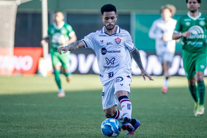 Vitória e Chapecoense se enfrentam em duelo de piores ataques da Série A