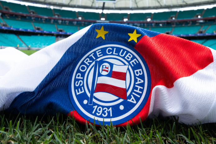 Exame aponta lesão muscular em lateral-esquerdo titular do Bahia; saiba quem será substituto