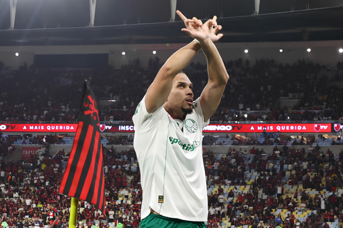 STJD analisa gesto de Paulinho em comemoração na vitória do Palmeiras contra Flamengo
