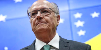 Geraldo Alckmin dispara contra clã Bolsonaro após medida dos EUA e cita caso Master