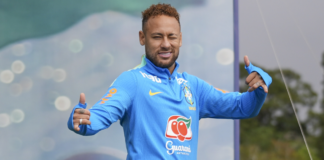 Neymar treina sem restrições com a Seleção Brasileira pelo segundo dia consecutivo
