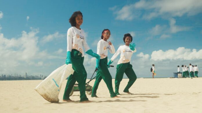 projeto mares limpeza praia Projeto Mares realiza ações ambientais em Vera Cruz e Salvador durante Semana do Meio Ambiente