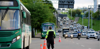 Combate ao transporte clandestino resulta em mais de mil abordagens em Salvador