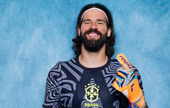 A dois dias da estreia do Brasil na Copa do Mundo, o goleiro Alisson falou sobre a instabilidade defensiva da equipe