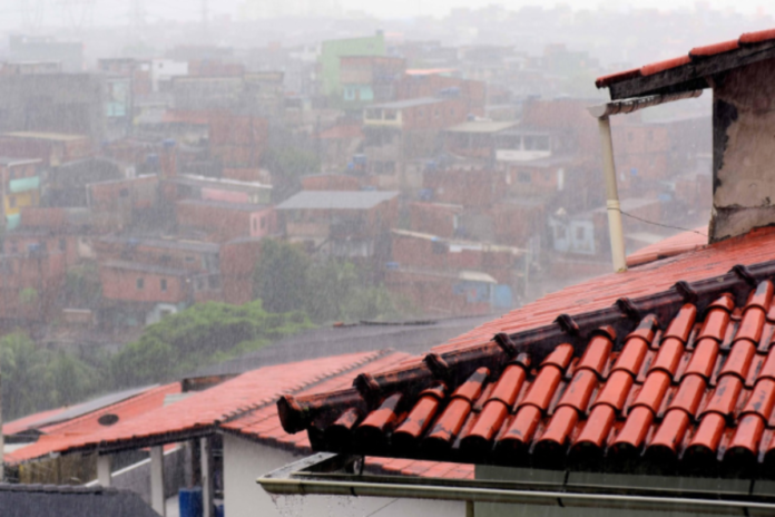 chuvas em salvador Salvador tem chuva nesta sexta, mas previsão indica melhora no fim de semana; confira