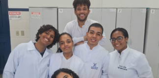 Estudantes baianos de Ipiaú desenvolvem inseticida ecológico, utilizando pimenta e alho