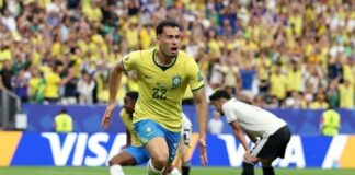 No apagar das luzes, Brasil vira pra cima do Japão e avança na Copa do Mundo