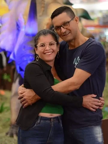Casal é morto a facadas em SP Casal é morto a facadas em SP