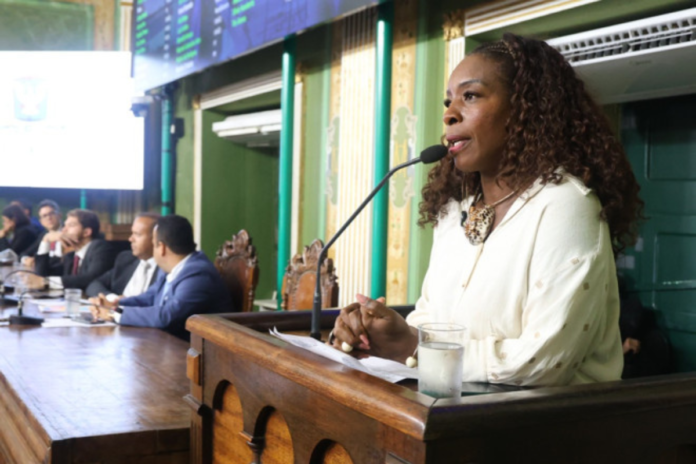 vereadora eliete paraguacu cms Vereadora apoia resultado das pesquisas sobre o Cemitério dos Africanos, em Salvador